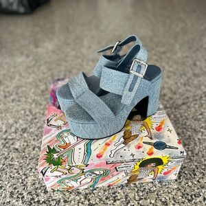 Never Worn Blue Platform Sandals